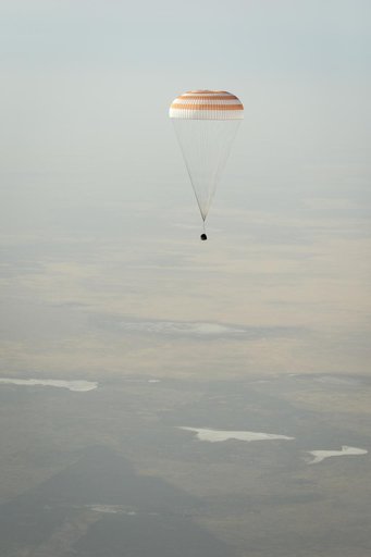 Expedition 36 Soyuz TMA-08M Landing