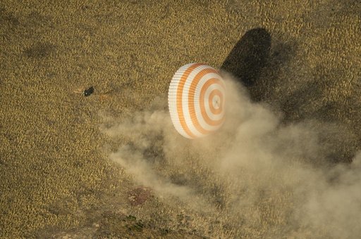 Expedition 36 Soyuz TMA-08M Landing