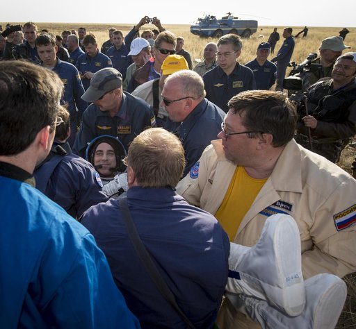 Expedition 36 Soyuz TMA-08M Landing