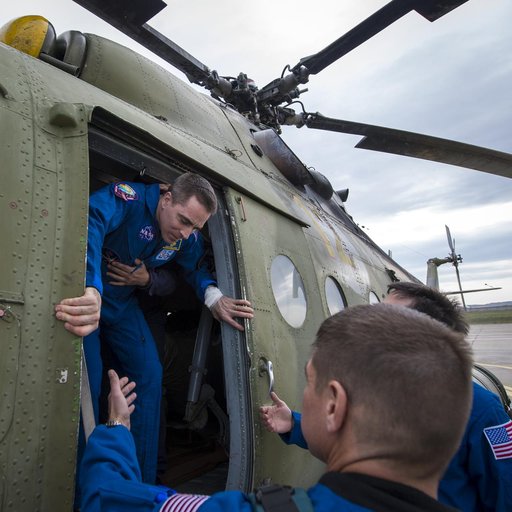 Expedition 36 Soyuz TMA-08M Landing