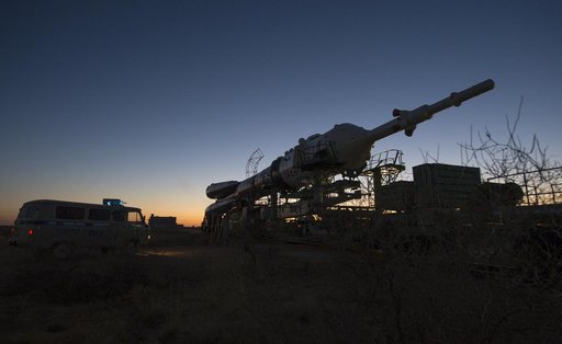 Expedition 37 Soyuz Rollout