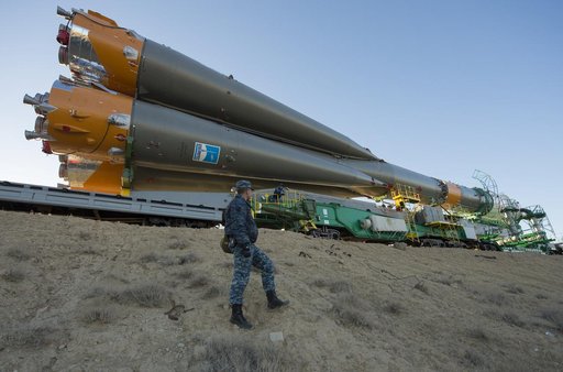 Expedition 37 Soyuz Rollout
