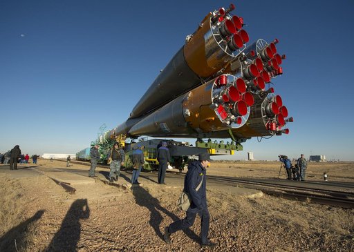 Expedition 37 Soyuz Rollout