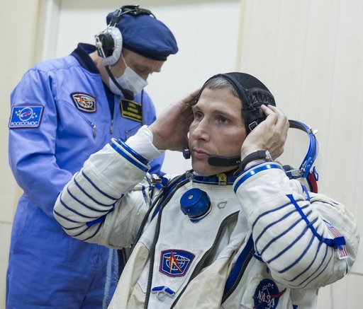 Expedition 37 Preflight