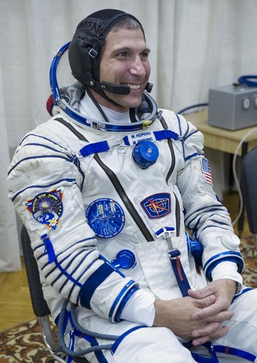 Expedition 37 Preflight