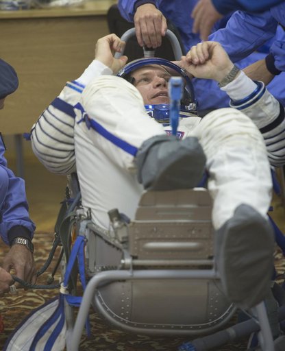 Expedition 37 Preflight