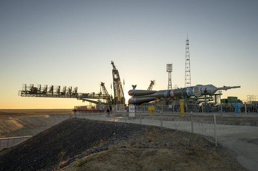 Expedition 38 Soyuz Rollout