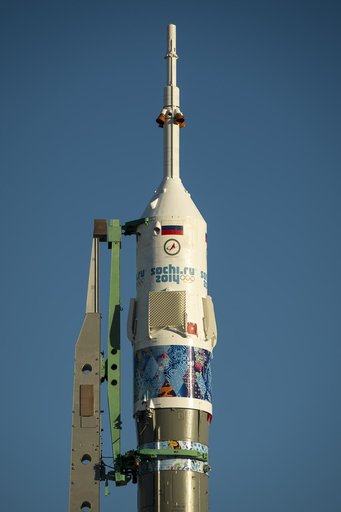 Expedition 38 Soyuz Rollout