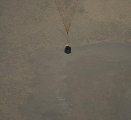 Expedition 37 Landing