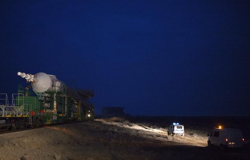 Expedition 39 Soyuz Rollout