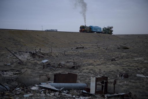 Expedition 39 Soyuz Rollout
