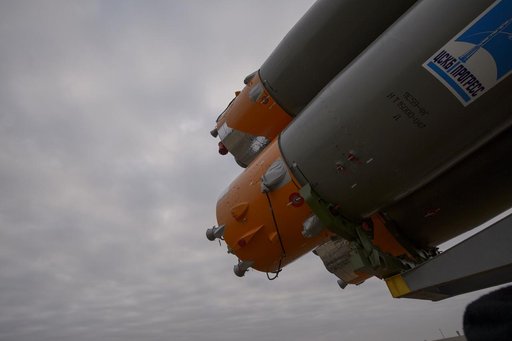 Expedition 39 Soyuz Rollout