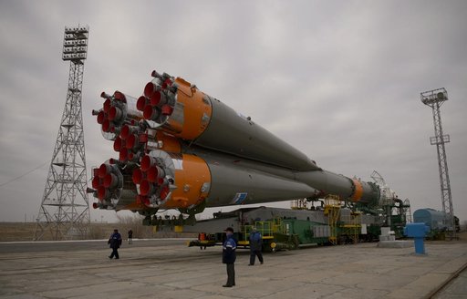 Expedition 39 Soyuz Rollout