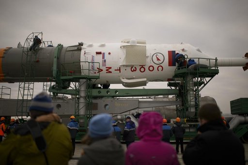 Expedition 39 Soyuz Rollout