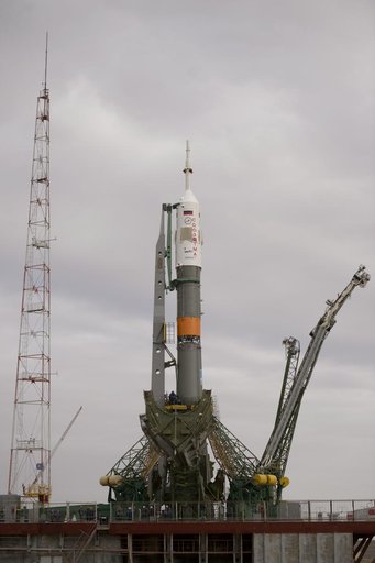 Expedition 39 Soyuz Rollout