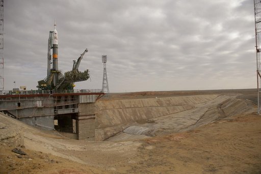 Expedition 39 Soyuz Rollout
