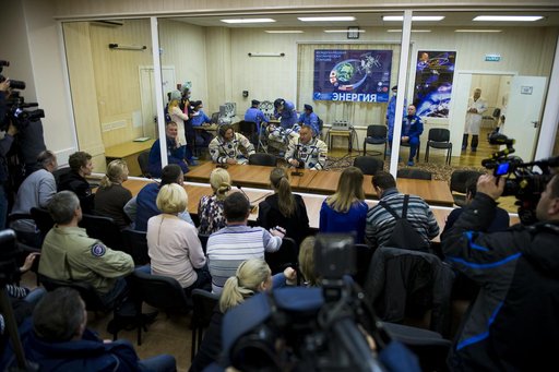 Expedition 39 Preflight