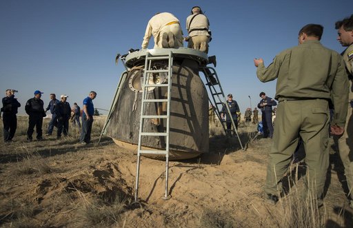 Expedition 39 Soyuz TMA-11M Landing