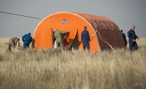 Expedition 39 Soyuz TMA-11M Landing
