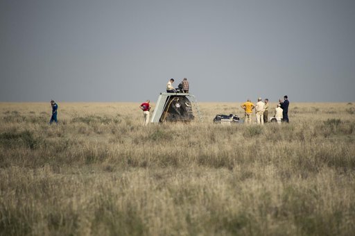 Expedition 39 Soyuz TMA-11M Landing