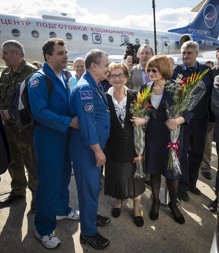 Expedition 39 Soyuz TMA-11M Landing