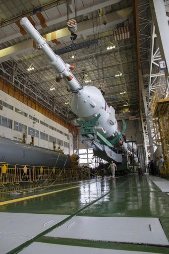 Expedition 40 Preflight