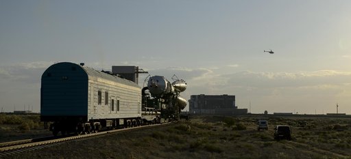 Expedition 40 Preflight