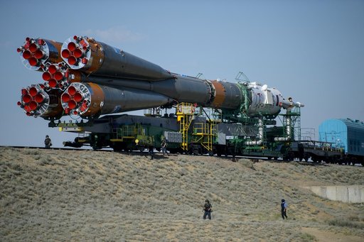 Expedition 40 Preflight