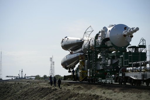 Expedition 40 Preflight
