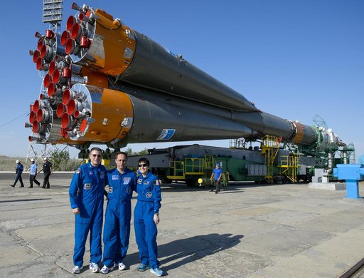 Expedition 40 Preflight