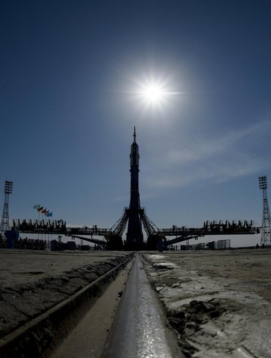 Expedition 40 Preflight