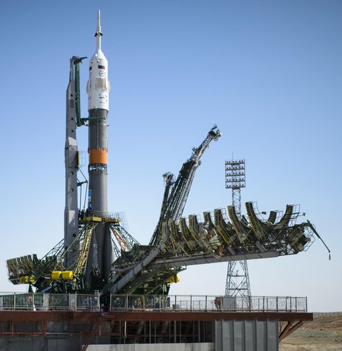 Expedition 40 Preflight