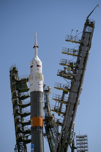 Expedition 40 Preflight