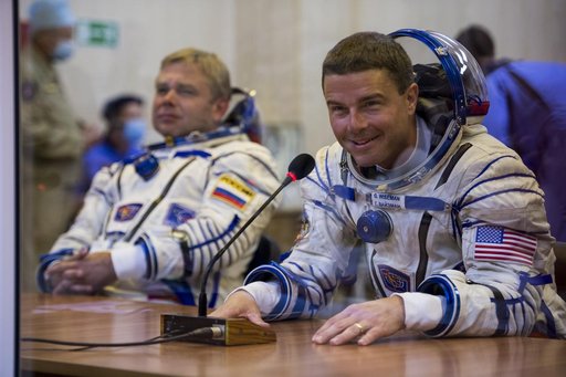 Expedition 40 Preflight