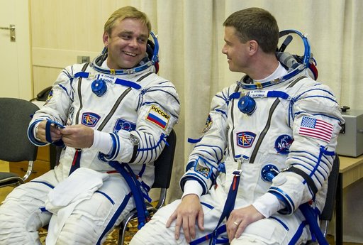 Expedition 40 Preflight