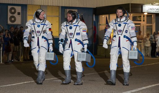 Expedition 40 Preflight