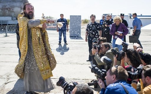 Expedition 41 Soyuz Blessing