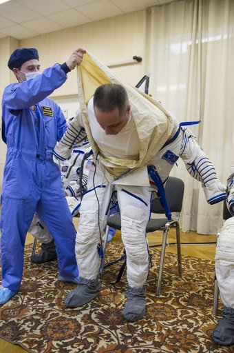 Expedition 42 Suit Up