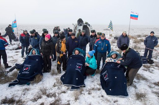 Expedition 42 Soyuz TMA-14M Landing