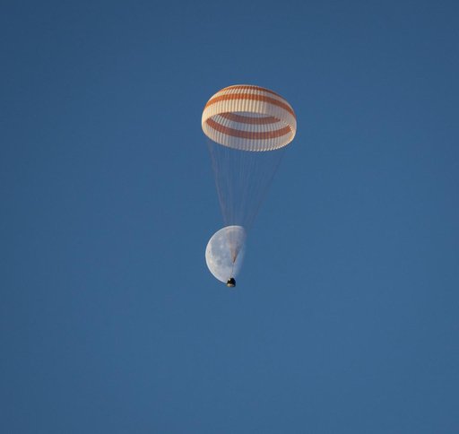Expedition 42 Soyuz TMA-14M Landing