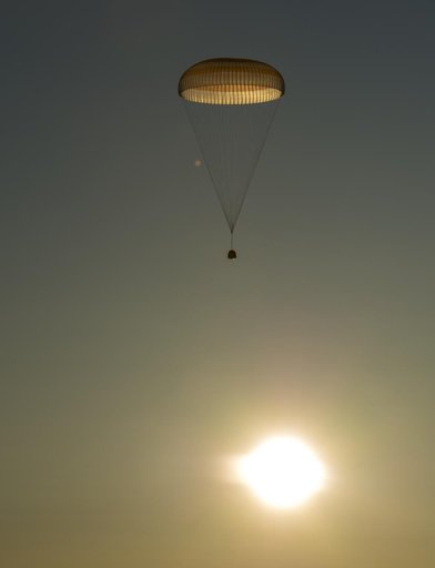 Expedition 42 Soyuz TMA-14M Landing