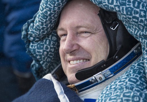 Expedition 42 Soyuz TMA-14M Landing