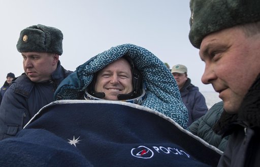 Expedition 42 Soyuz TMA-14M Landing
