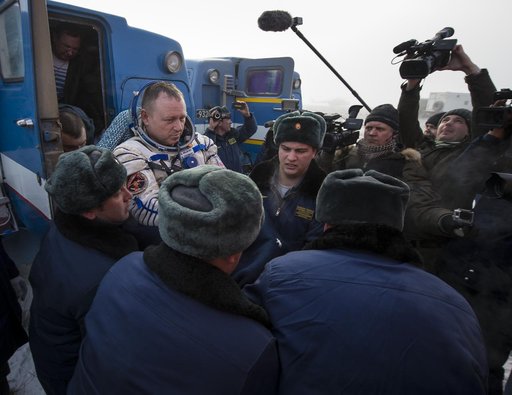 Expedition 42 Soyuz TMA-14M Landing