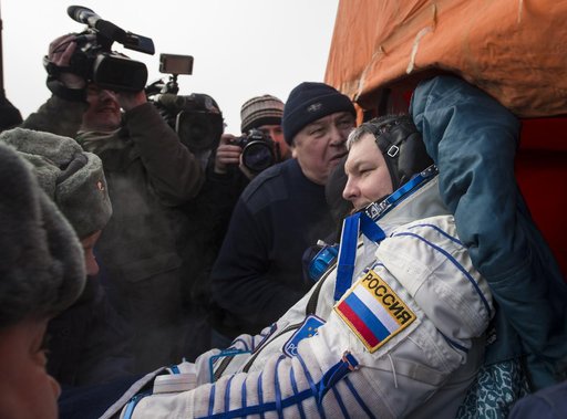 Expedition 42 Soyuz TMA-14M Landing