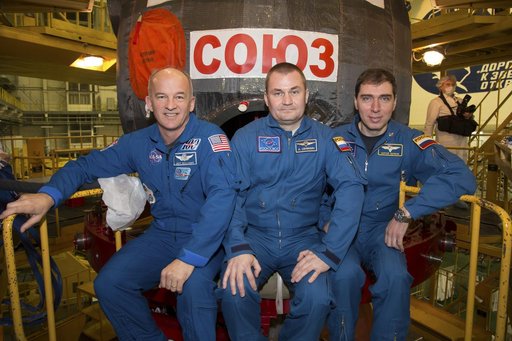 Expedition 43 Preflight