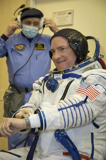 Expedition 43 Preflight