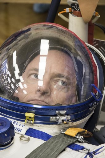 Expedition 43 Preflight
