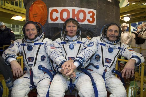 Expedition 43 Preflight