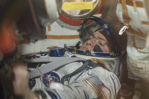 Expedition 43 Preflight